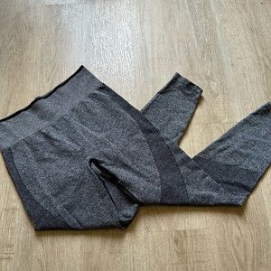 Victoria’s Secret leggings